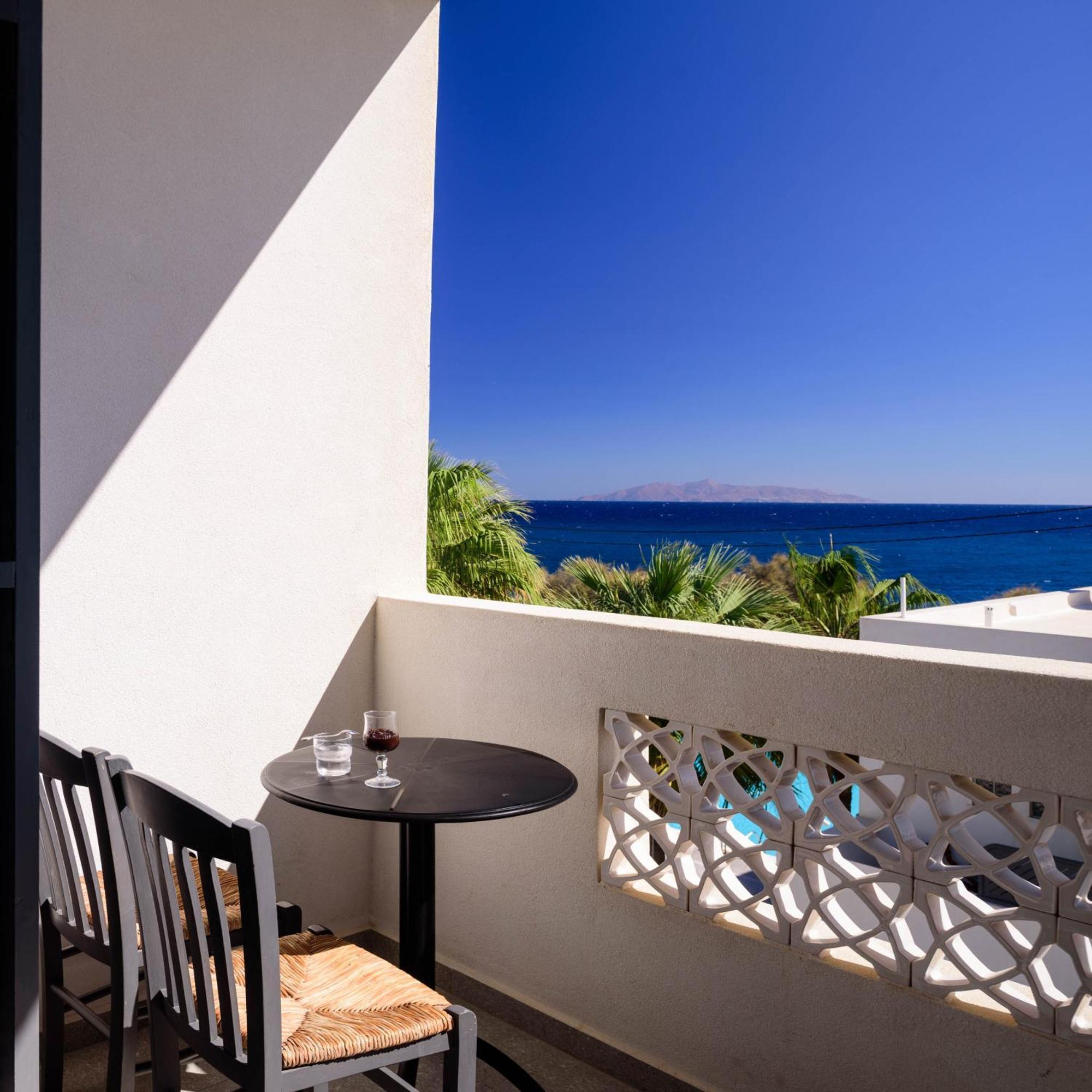 Afroditi Venus Beach Resort Kamári Exteriér fotografie